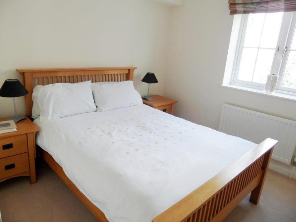 Basingstoke Apartments - Westlands House, City Centre, Home-From-Home Exterior photo